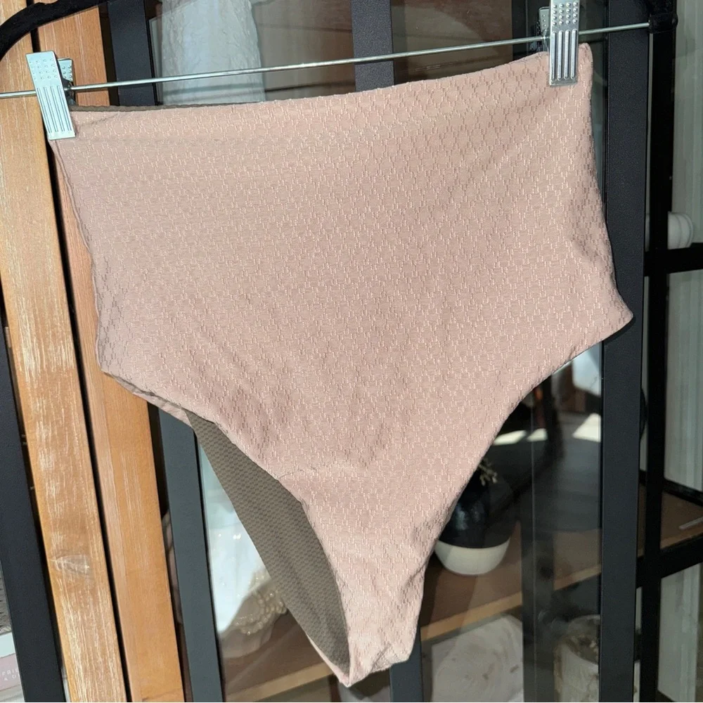 High-Waisted Bikini Set in Olive and Pink - Picture 4 of 11